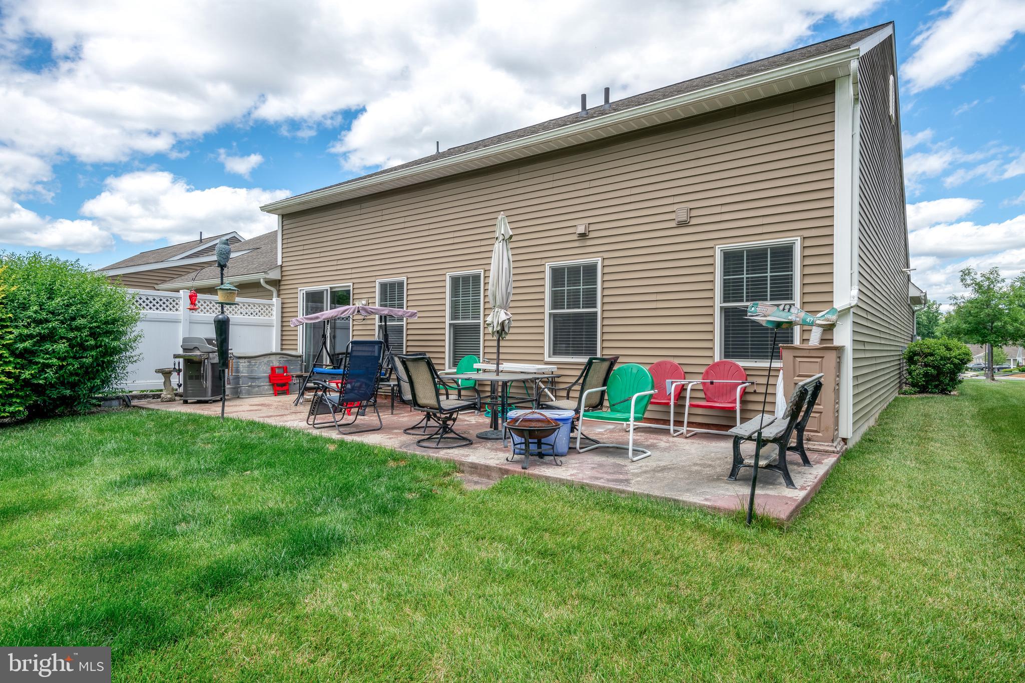 1128 Alden Way