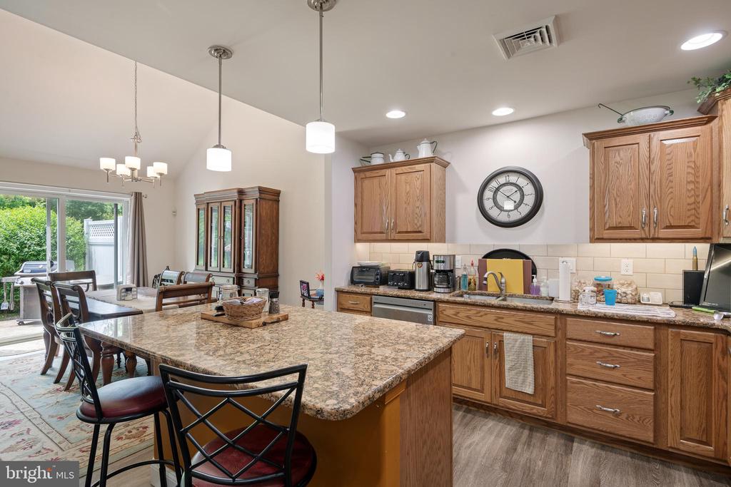1128 Alden Way