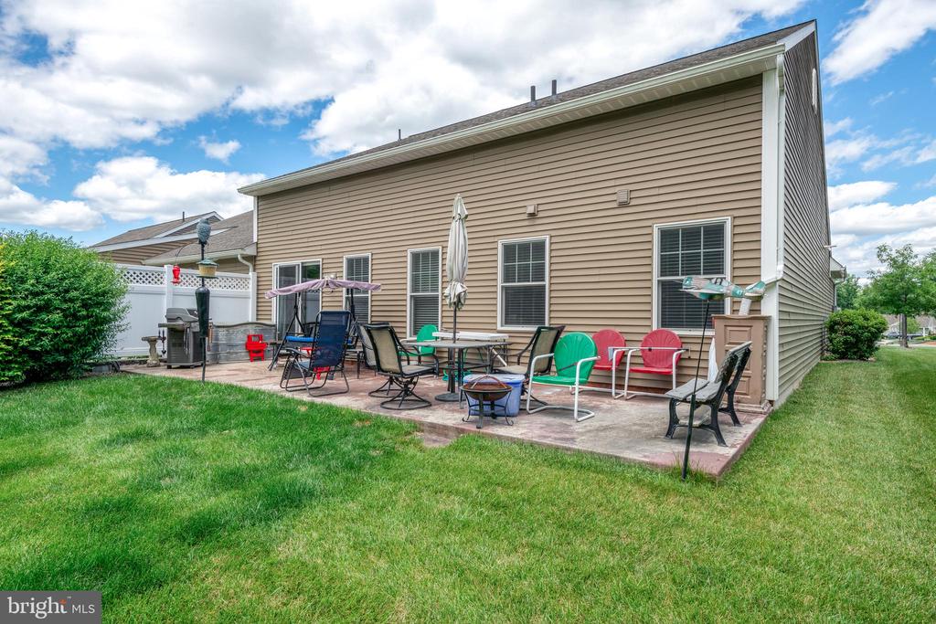 1128 Alden Way