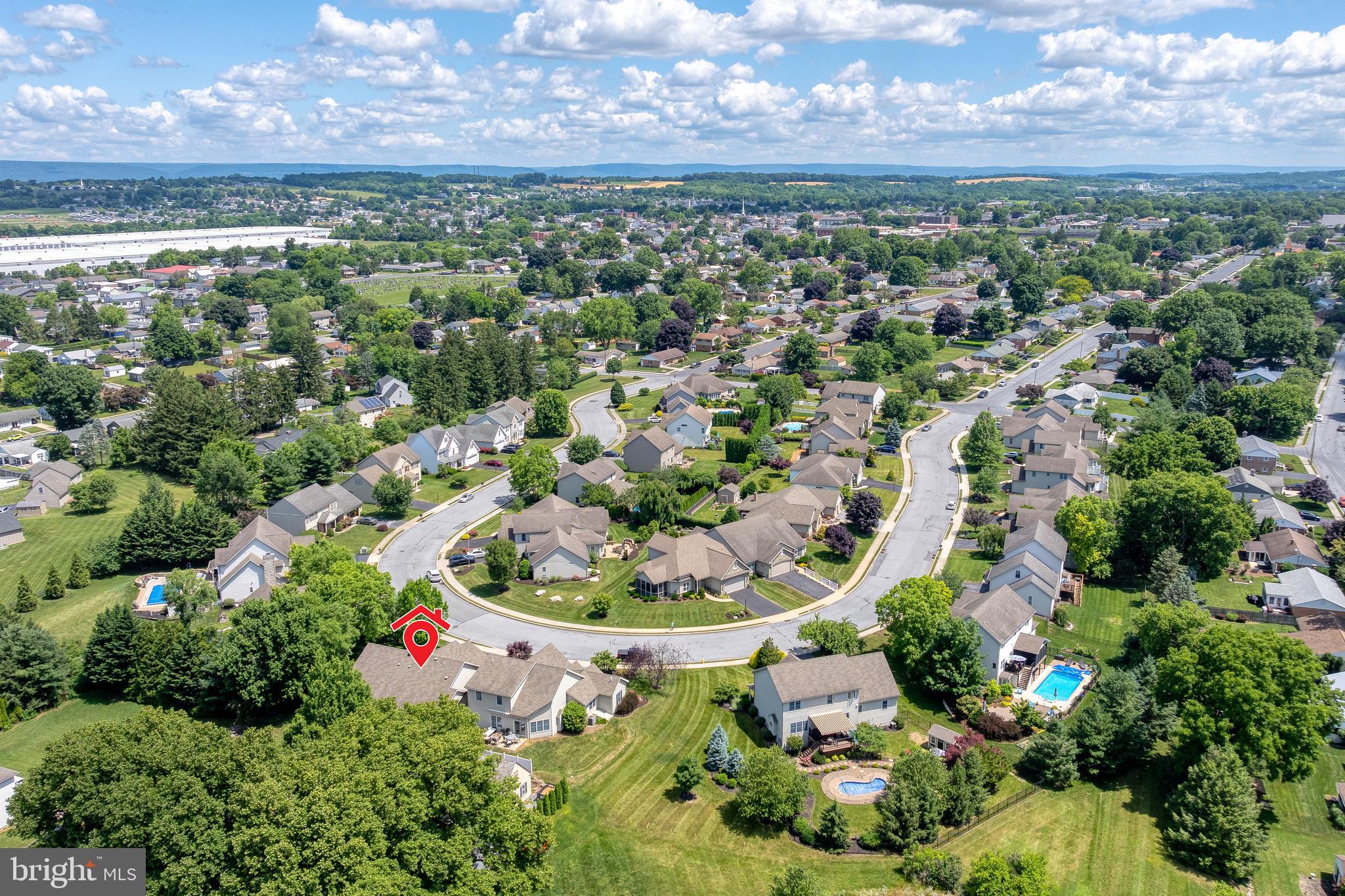 831 Victoria Ln