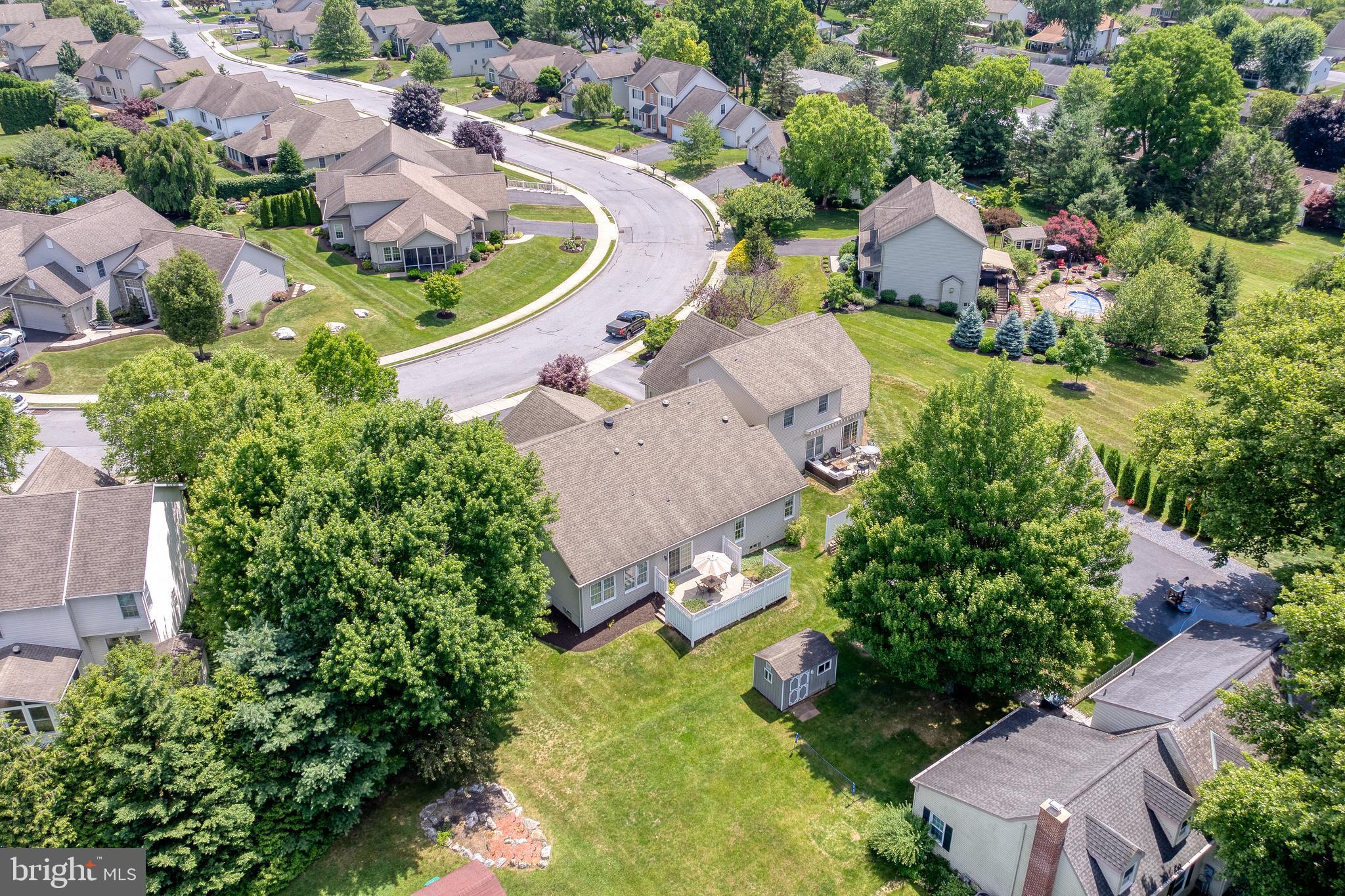 831 Victoria Ln