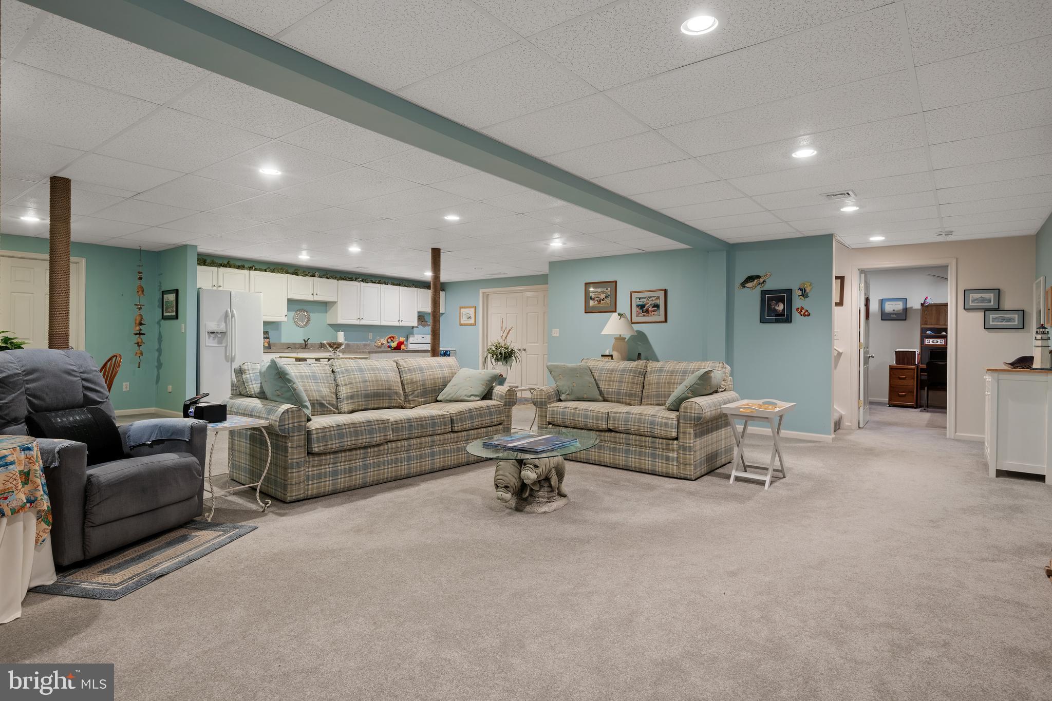 831 Victoria Ln
