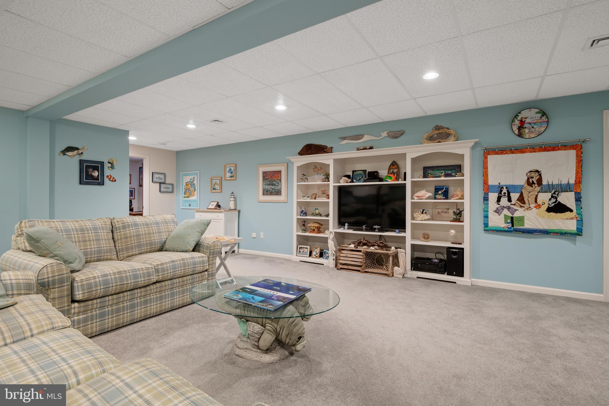 831 Victoria Ln