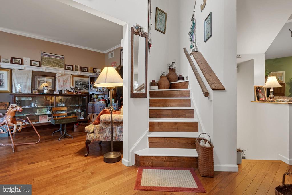 829 Victoria Ln