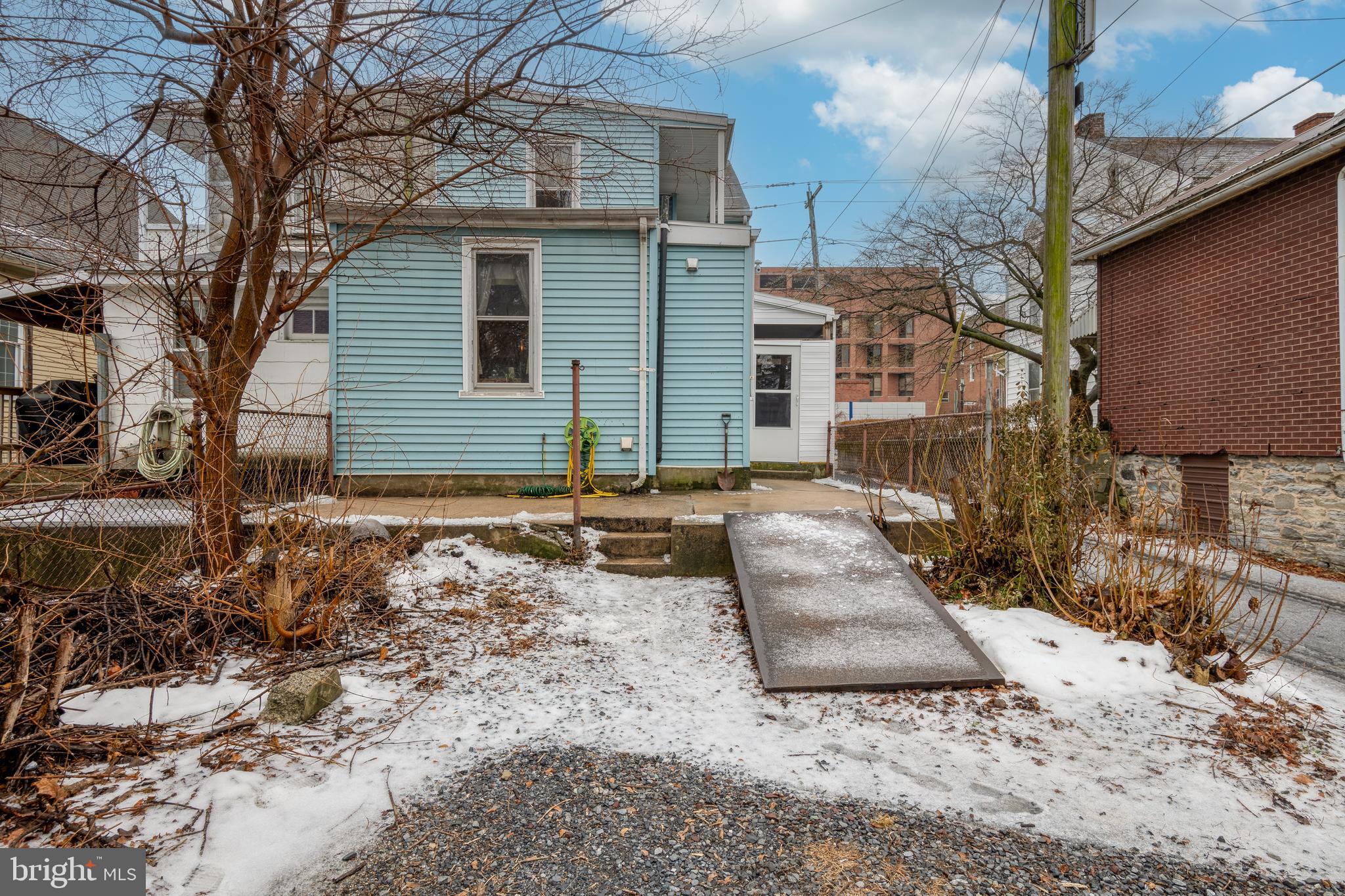 311 Walnut St