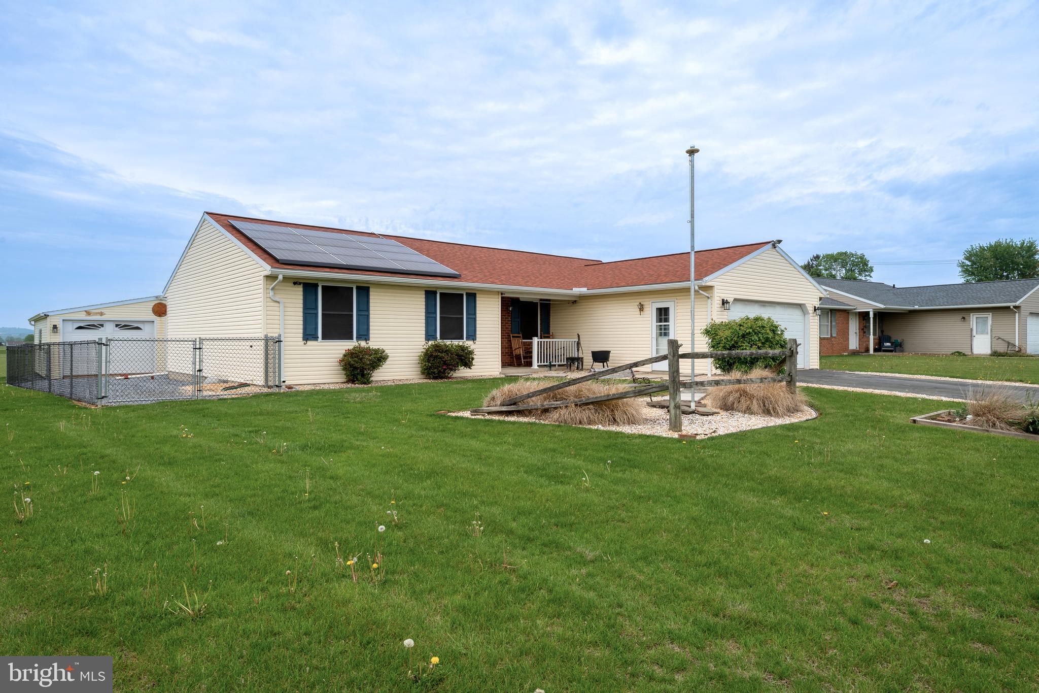 6 Village Dr