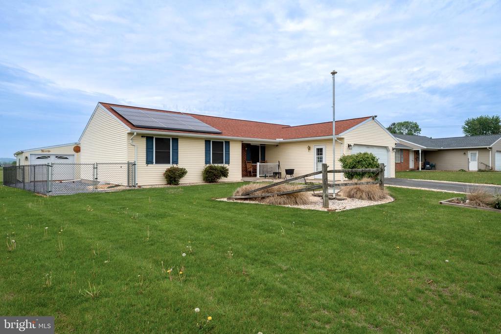 6 Village Dr