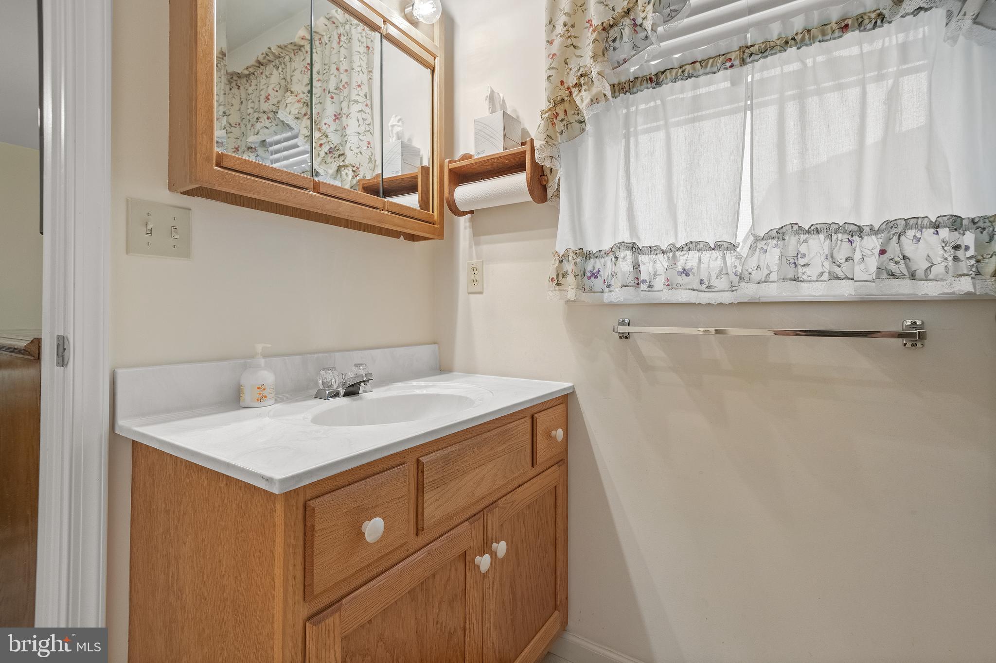 6 Village Dr