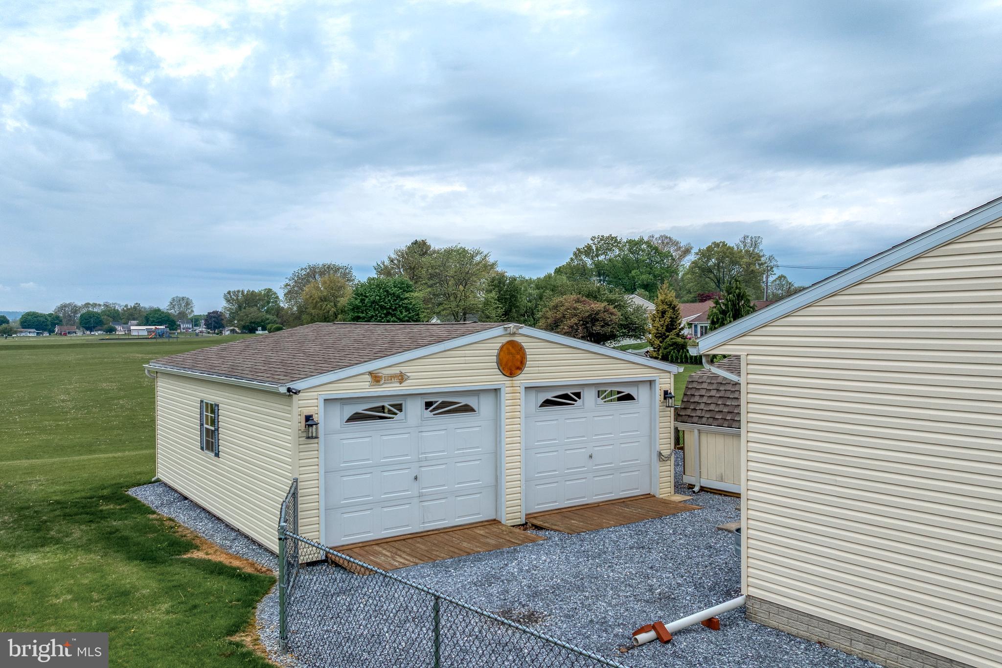 6 Village Dr