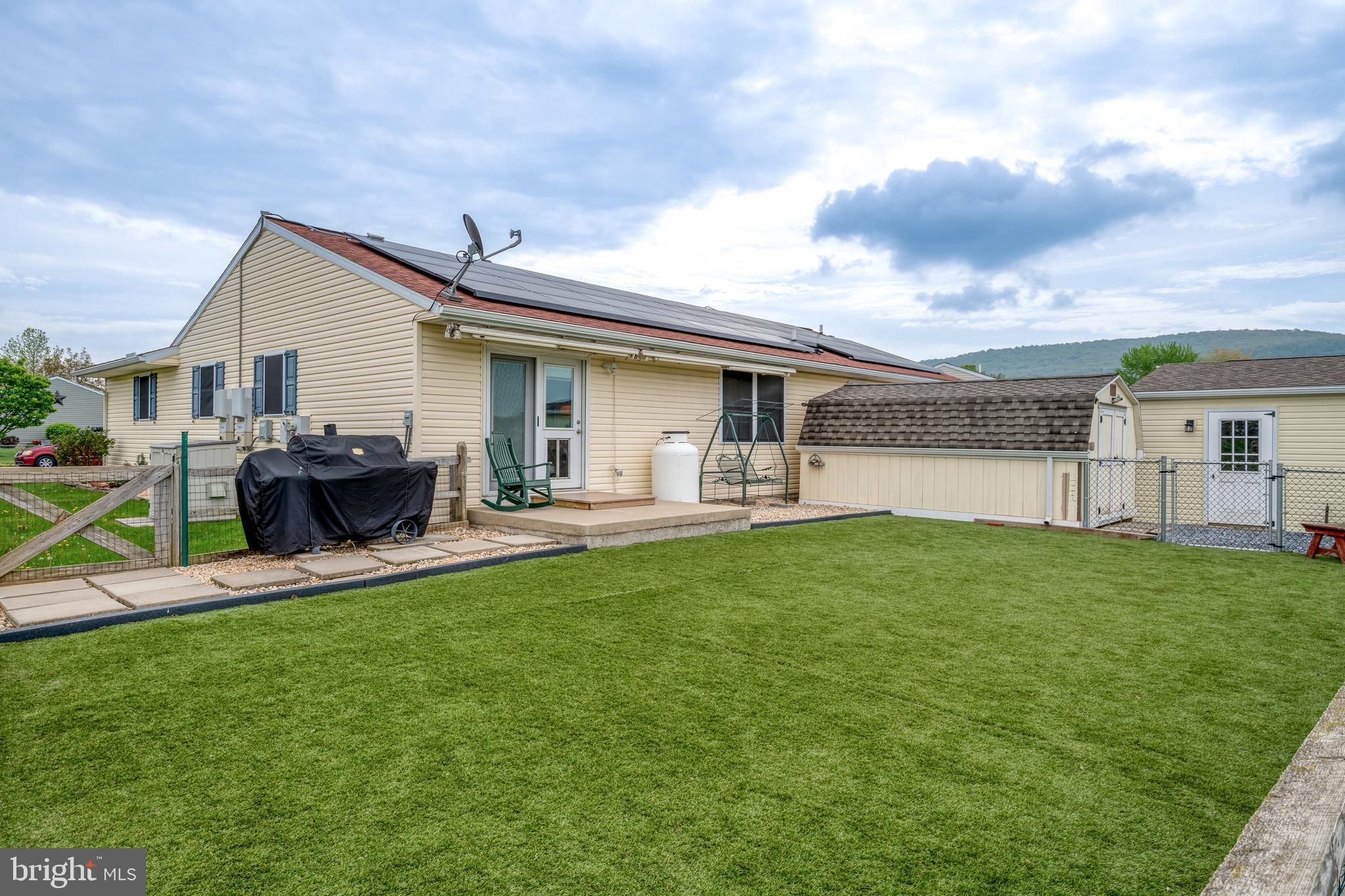 6 Village Dr