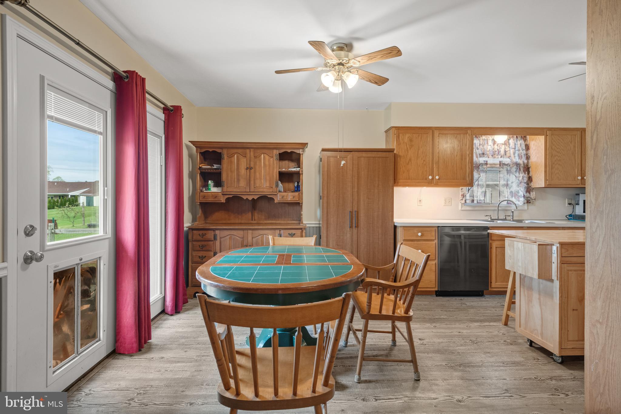 6 Village Dr