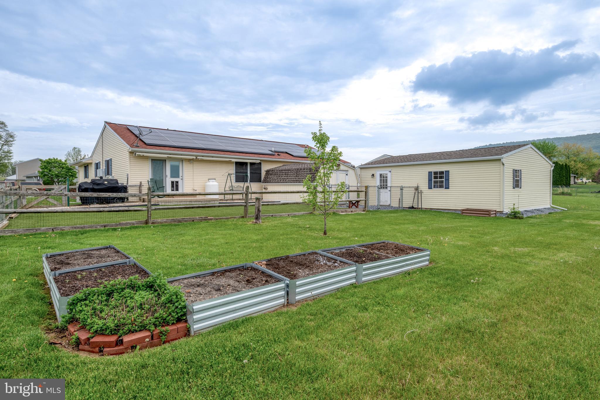 6 Village Dr