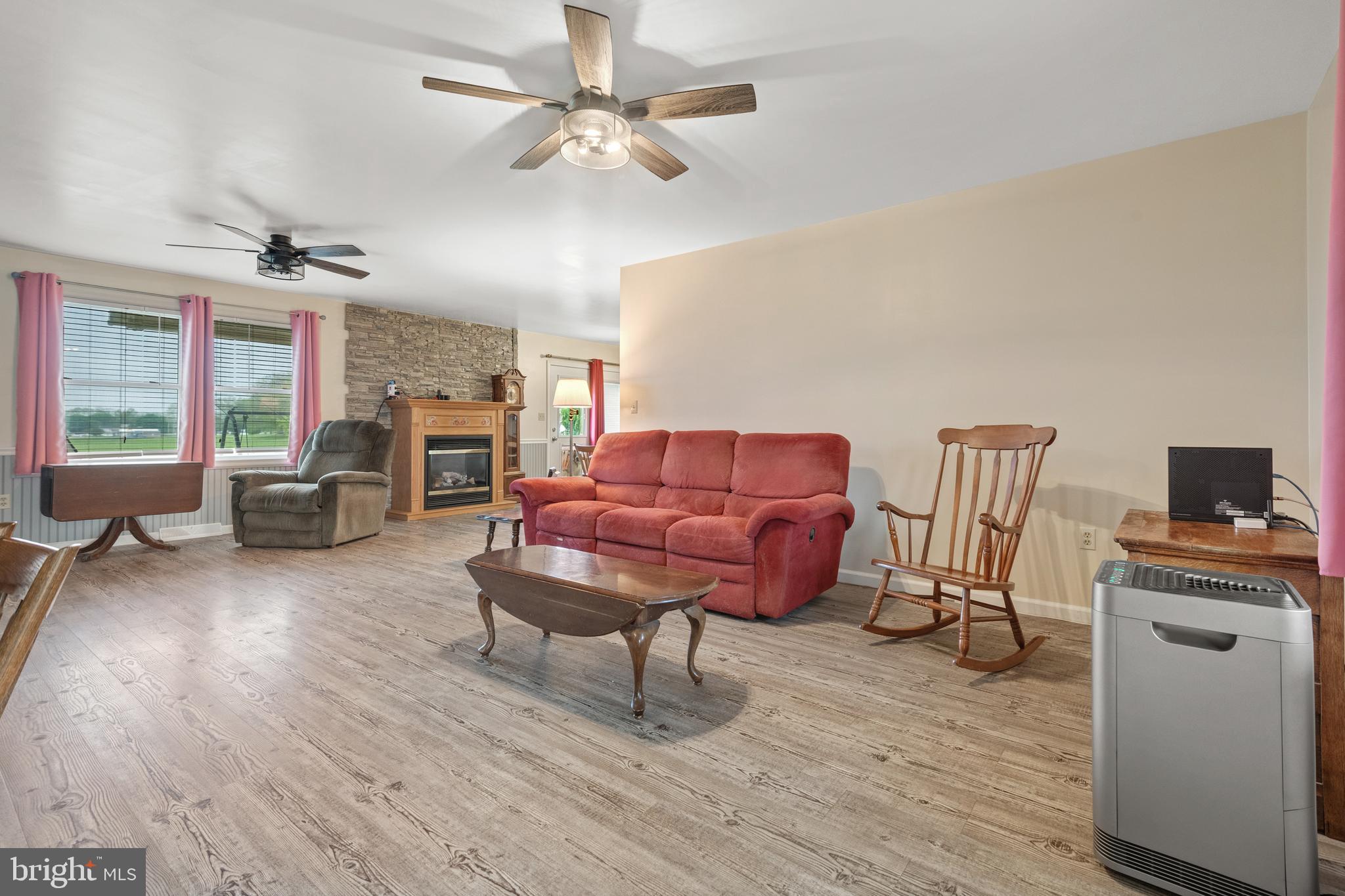 6 Village Dr