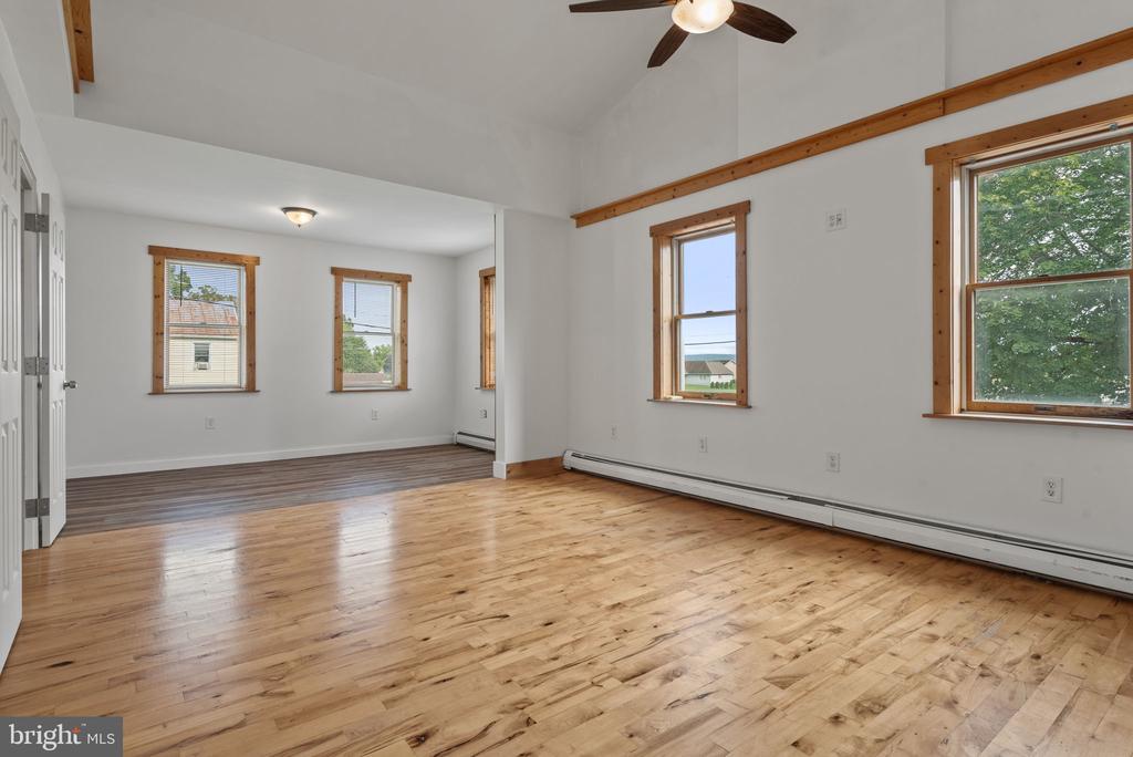 538 W Main Ave