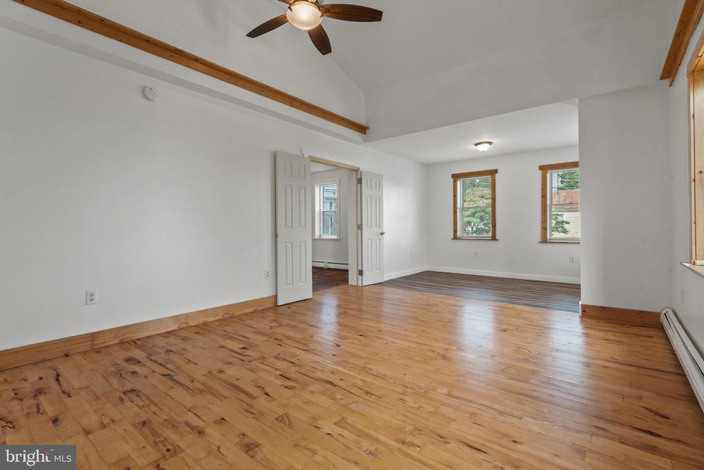 538 W Main Ave