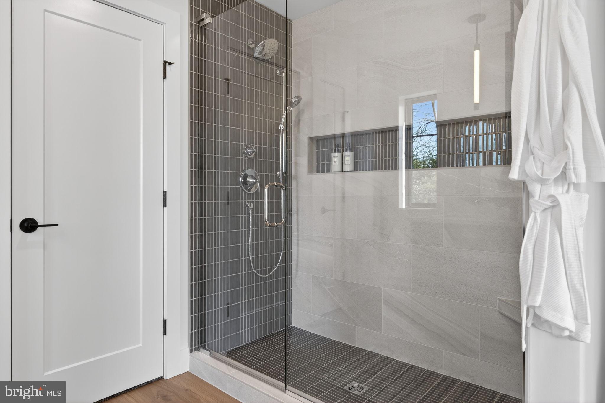 Anvil Model LOT #9 CONVEYOR DR