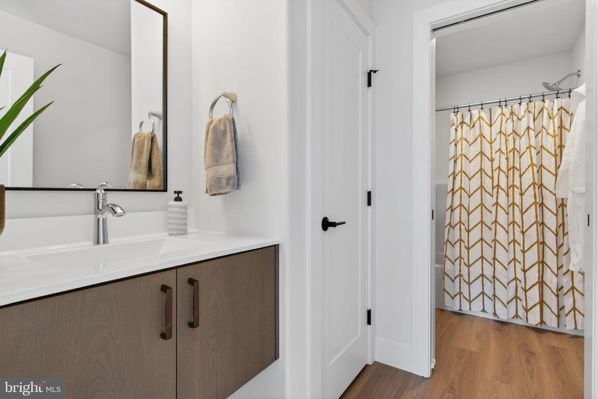 Anvil Model LOT #9 CONVEYOR DR