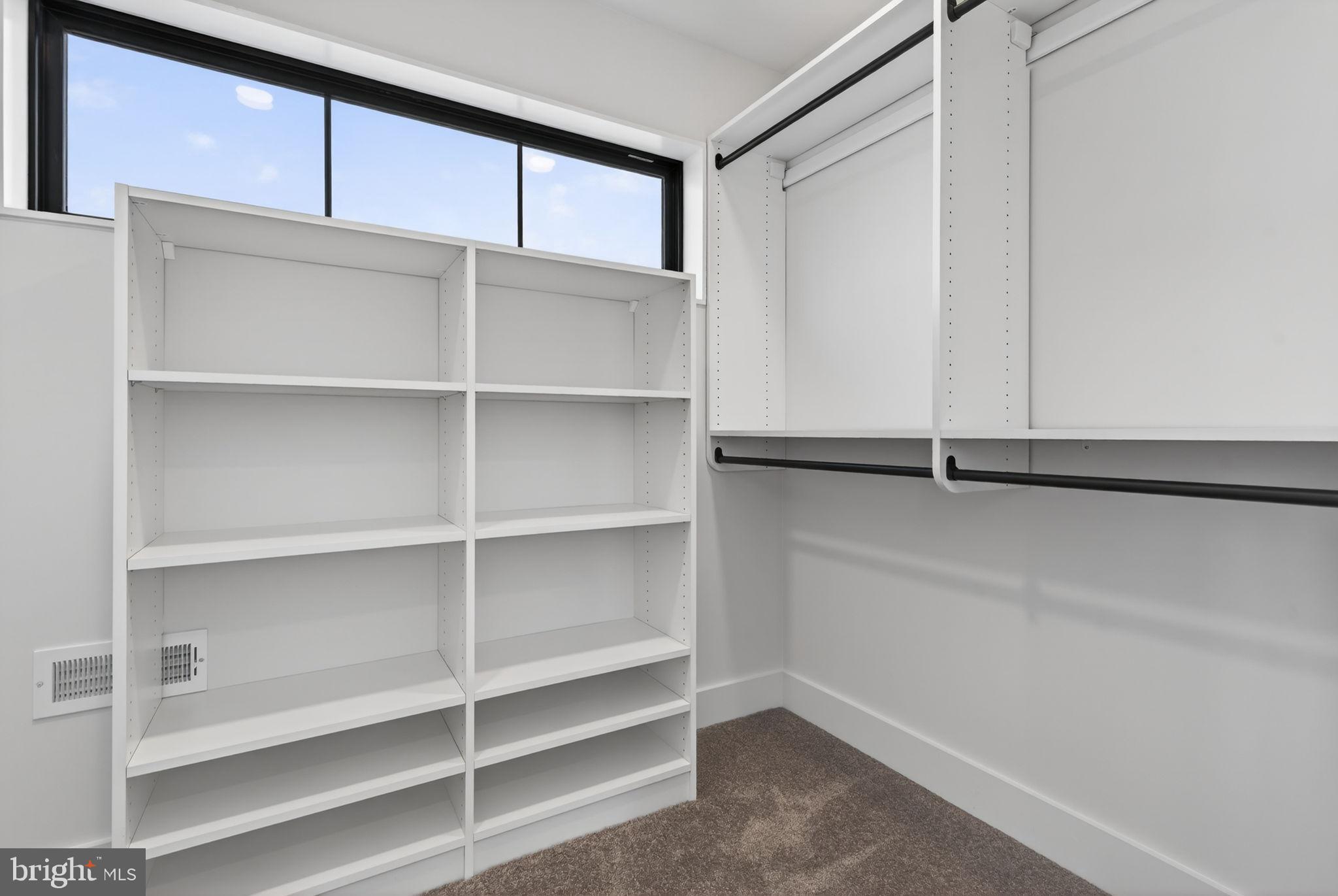 Anvil Model LOT #4 CONVEYOR DR