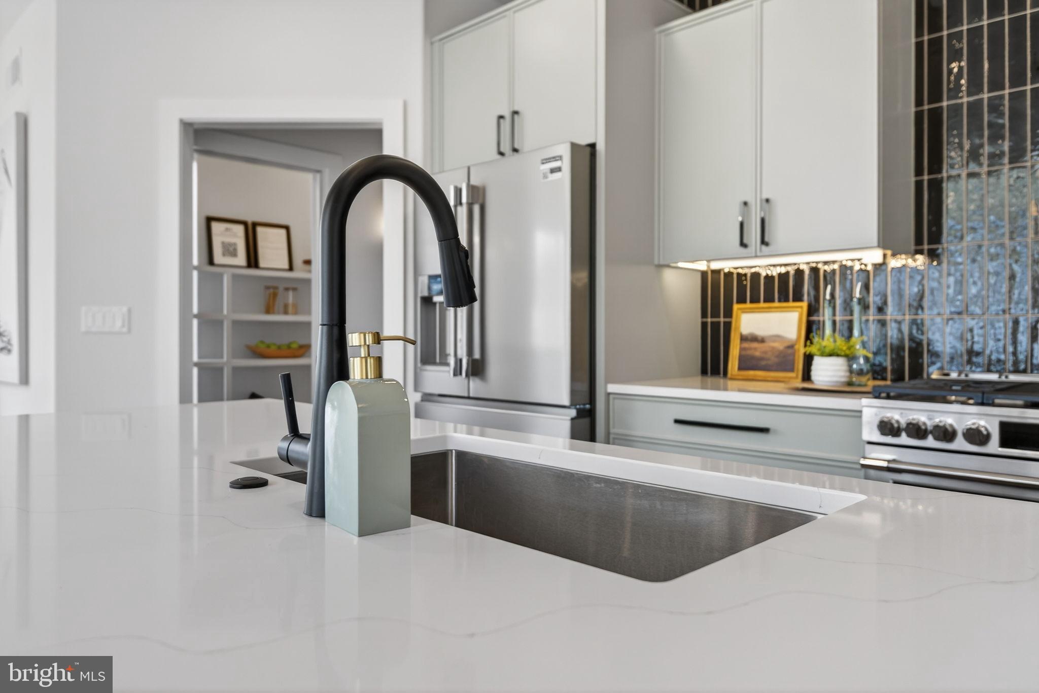 Anvil Model LOT #4 CONVEYOR DR