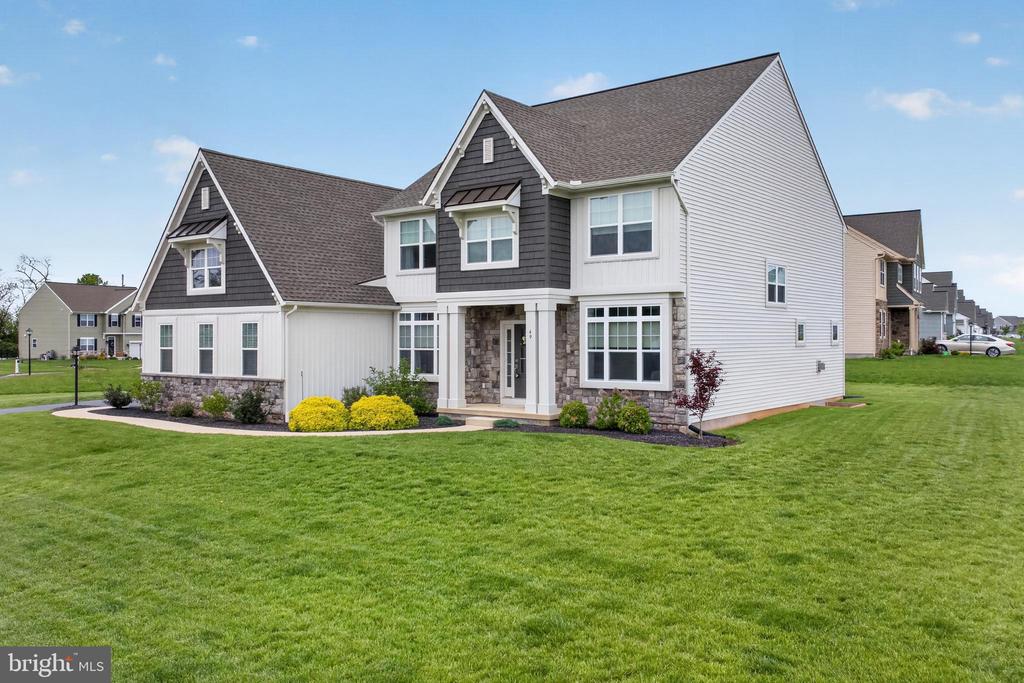 49 MONTICELLO DRIVE