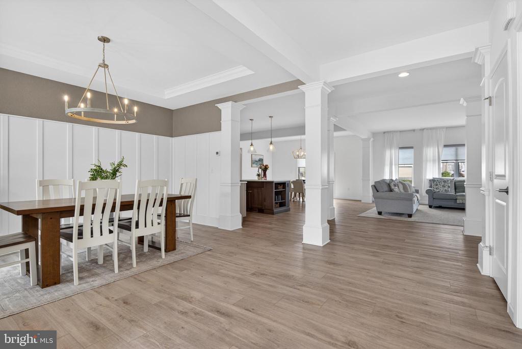 49 MONTICELLO DRIVE