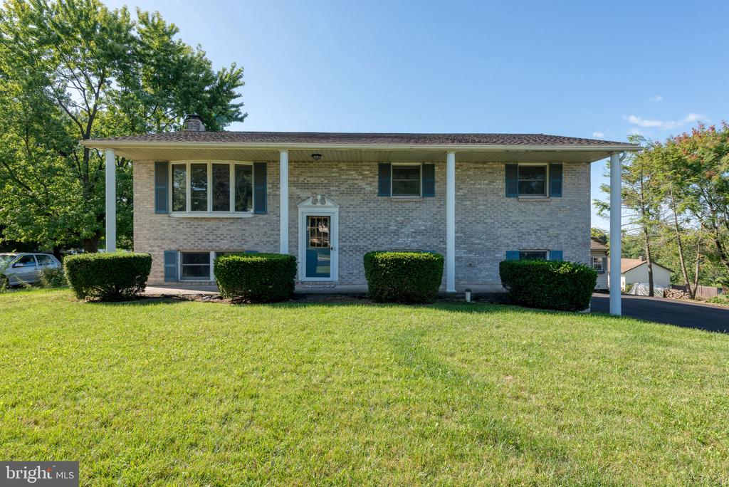 403 BIRCH LN
