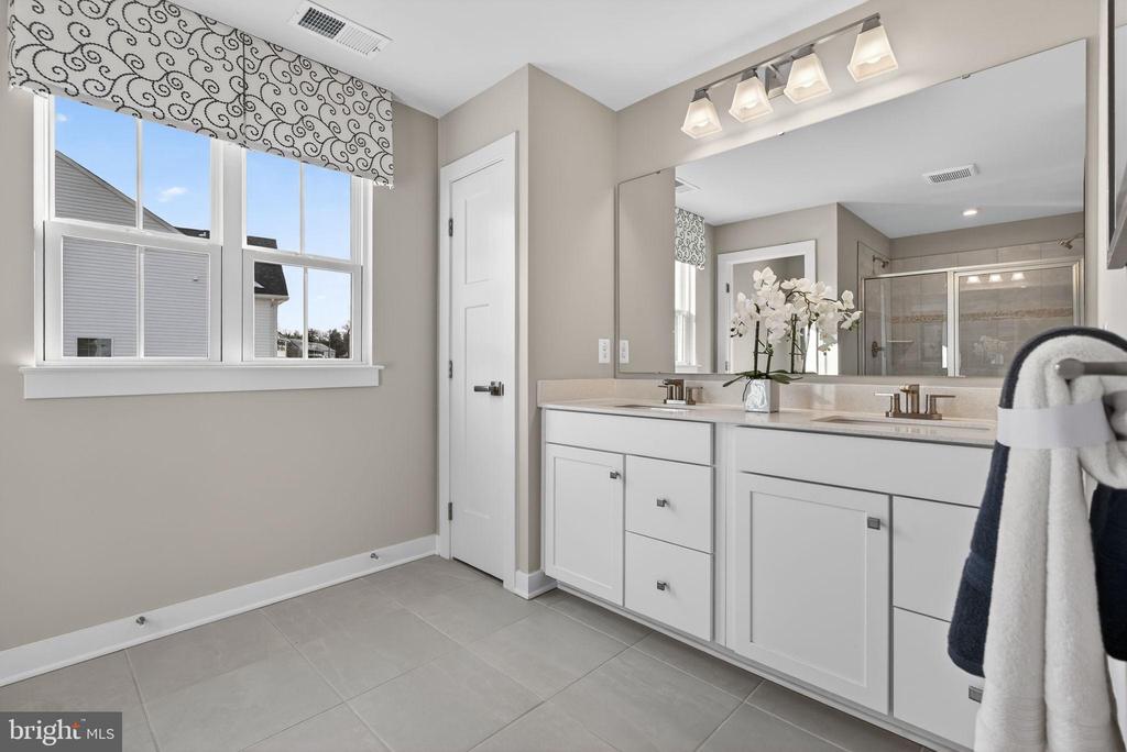3575 WILDVIEW LANE