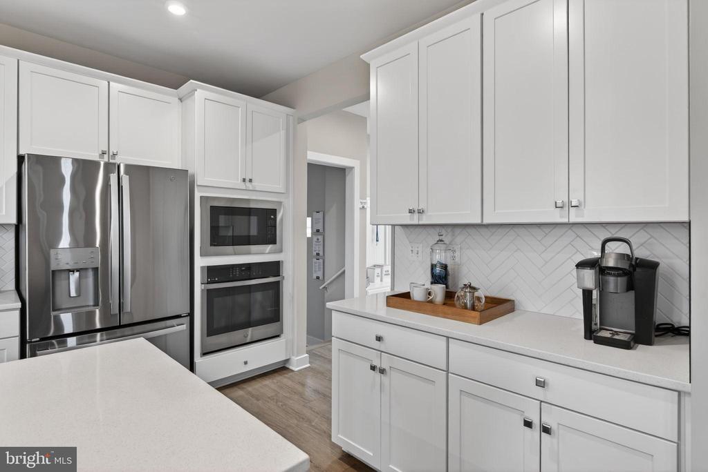 3575 WILDVIEW LANE