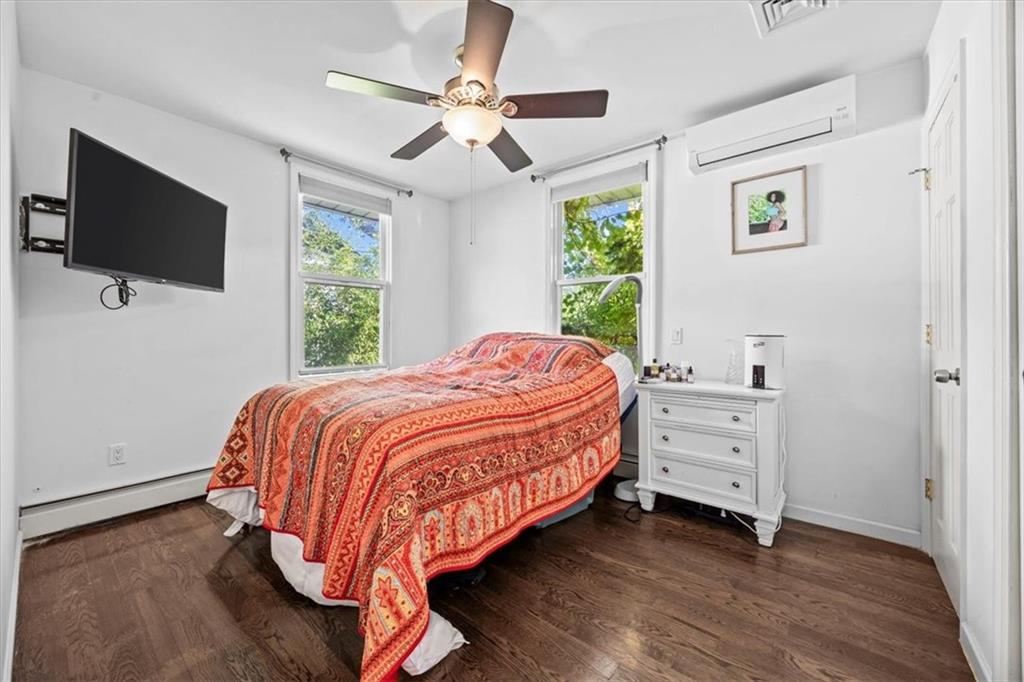 233 Beach 148th Street