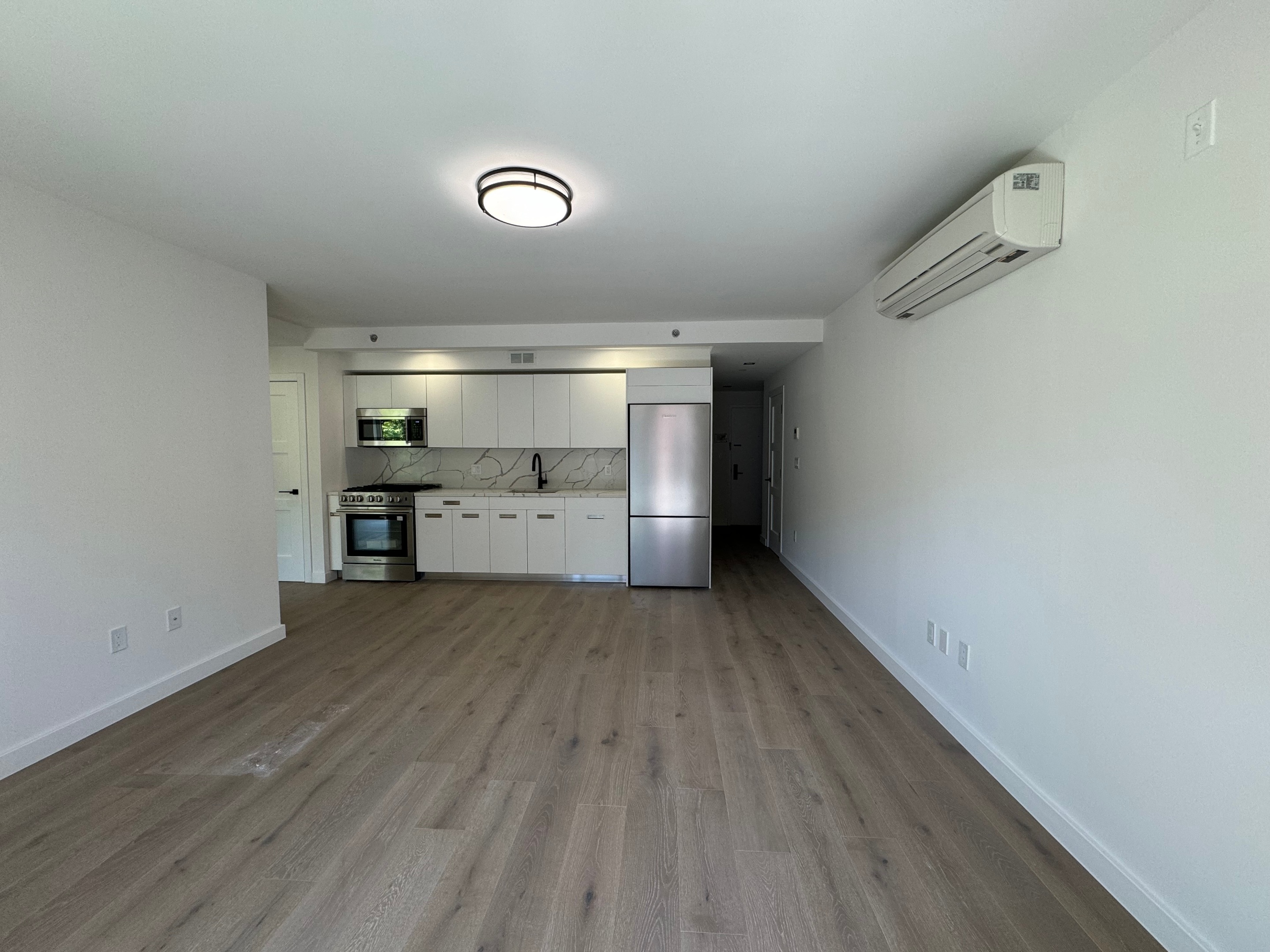 618 Ave H 5D