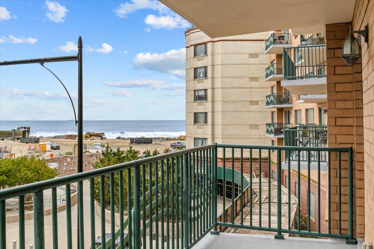 136 Beach 117th Street 310