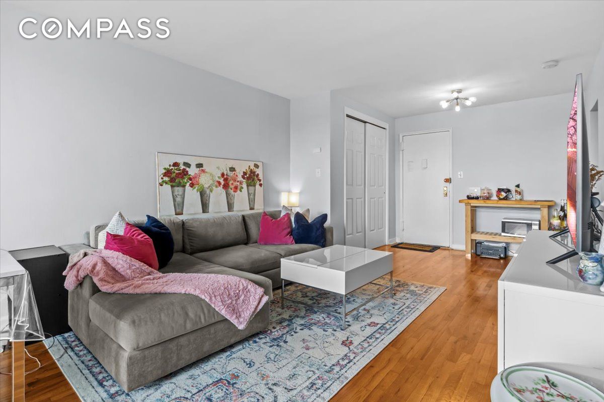 599 E 7th Street 6G