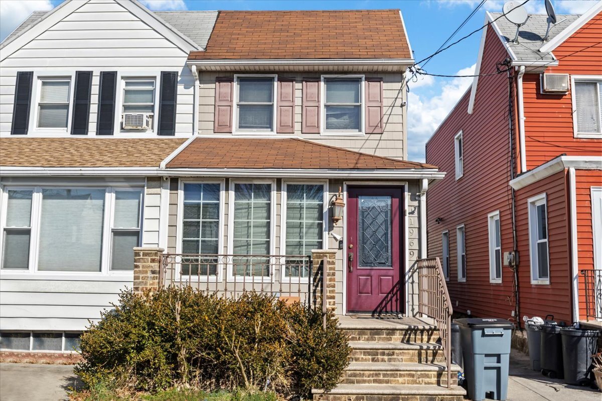 1969 E 36th Street
