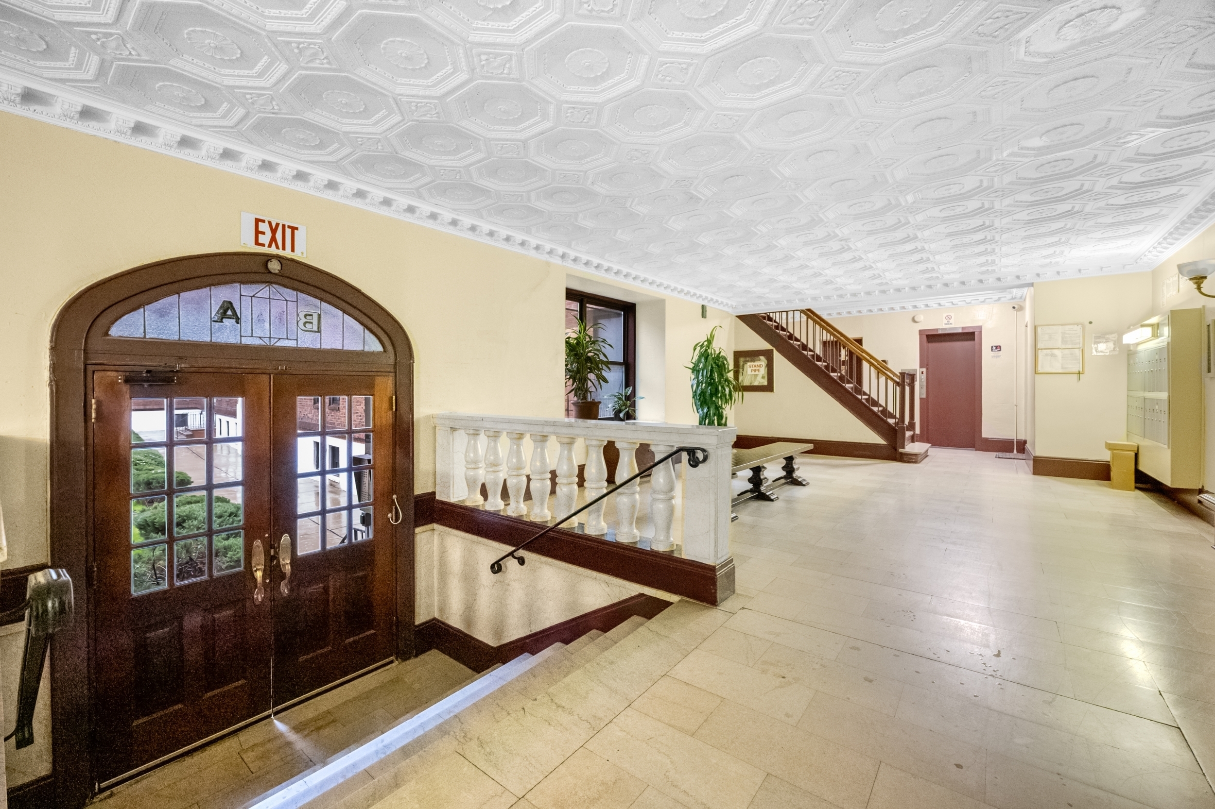 117-14 UNION Turnpike AE3