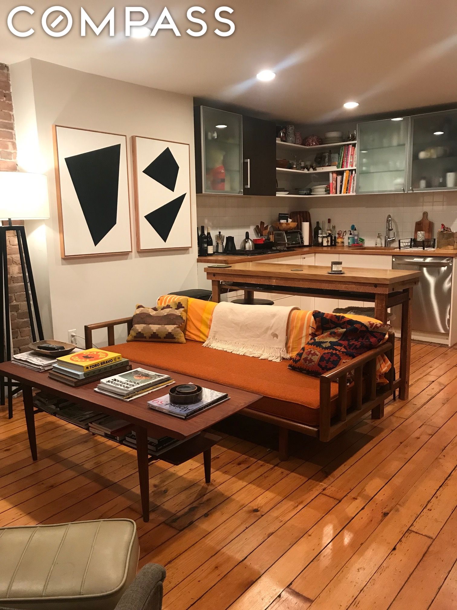 137 St James Place 1