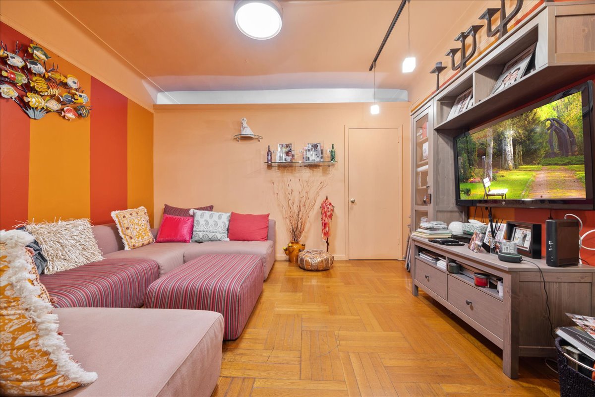 763 OCEAN Parkway 4J