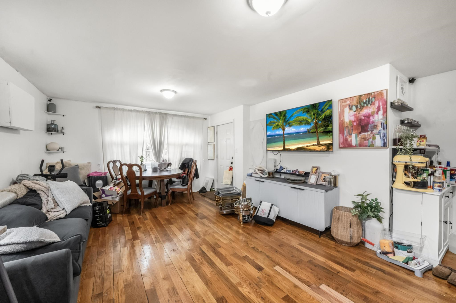 1496 E 95TH Street