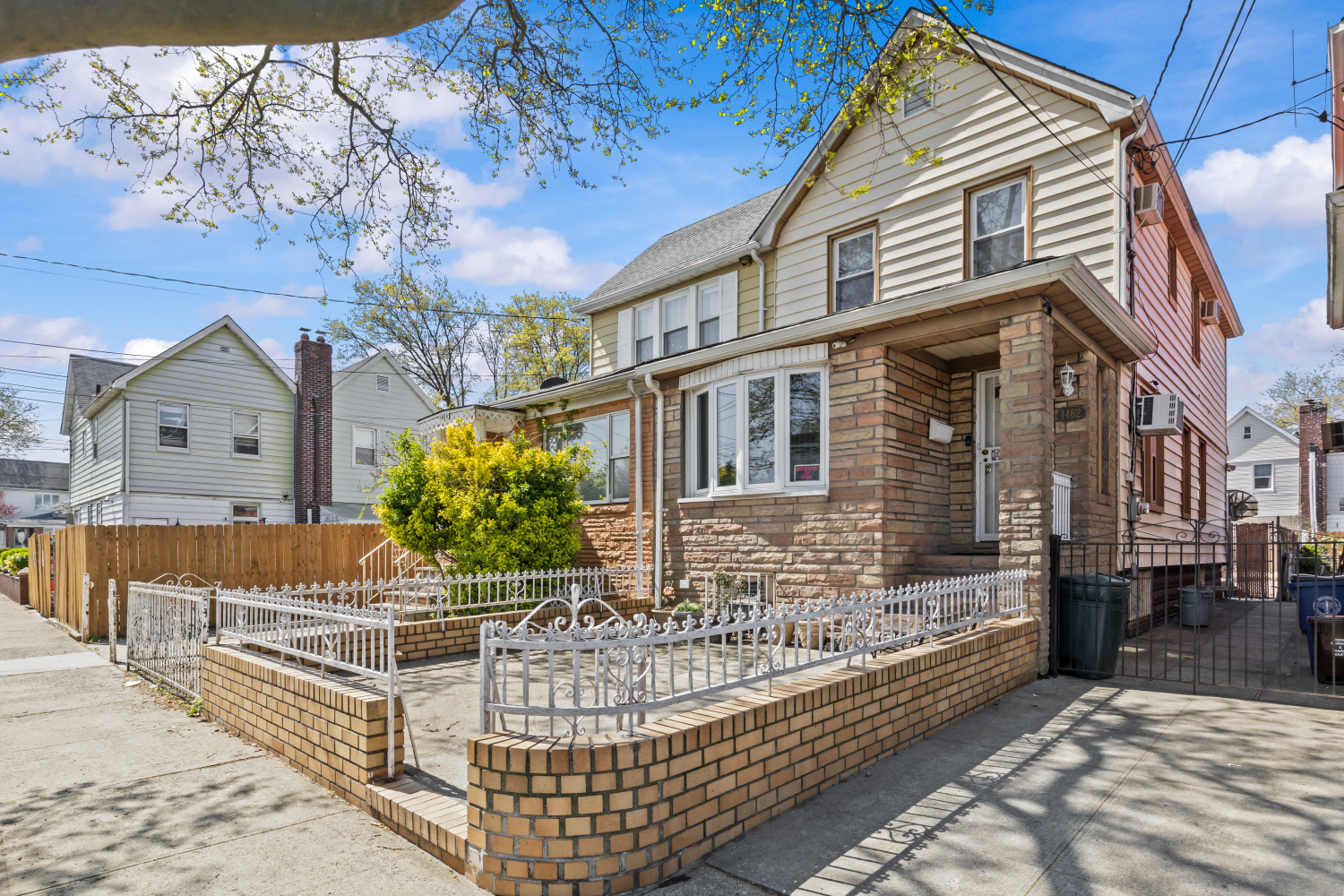 1462 E 65TH Street