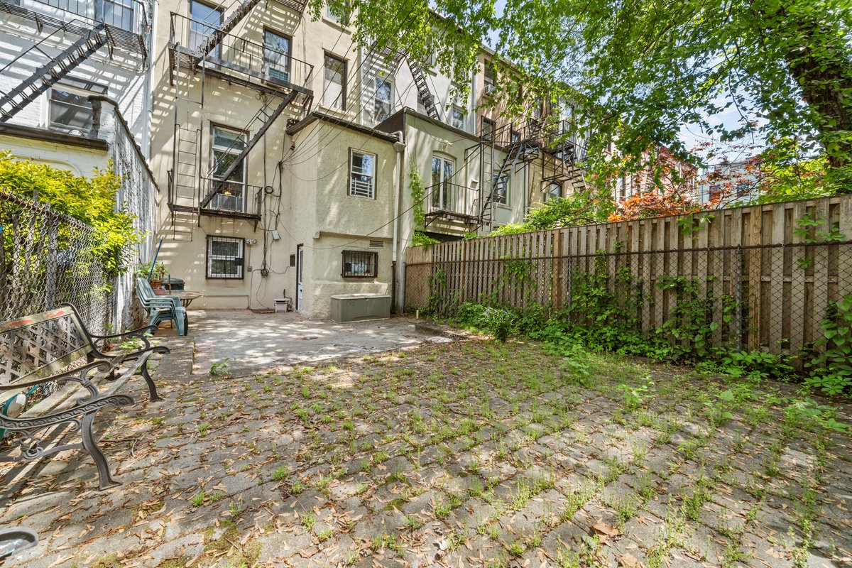 216 UNION Street HOUSE