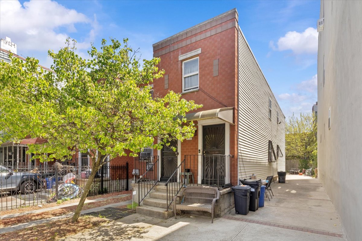 126 GROVE Street