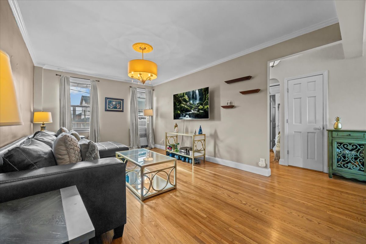 128-19 NEWPORT Avenue 2A