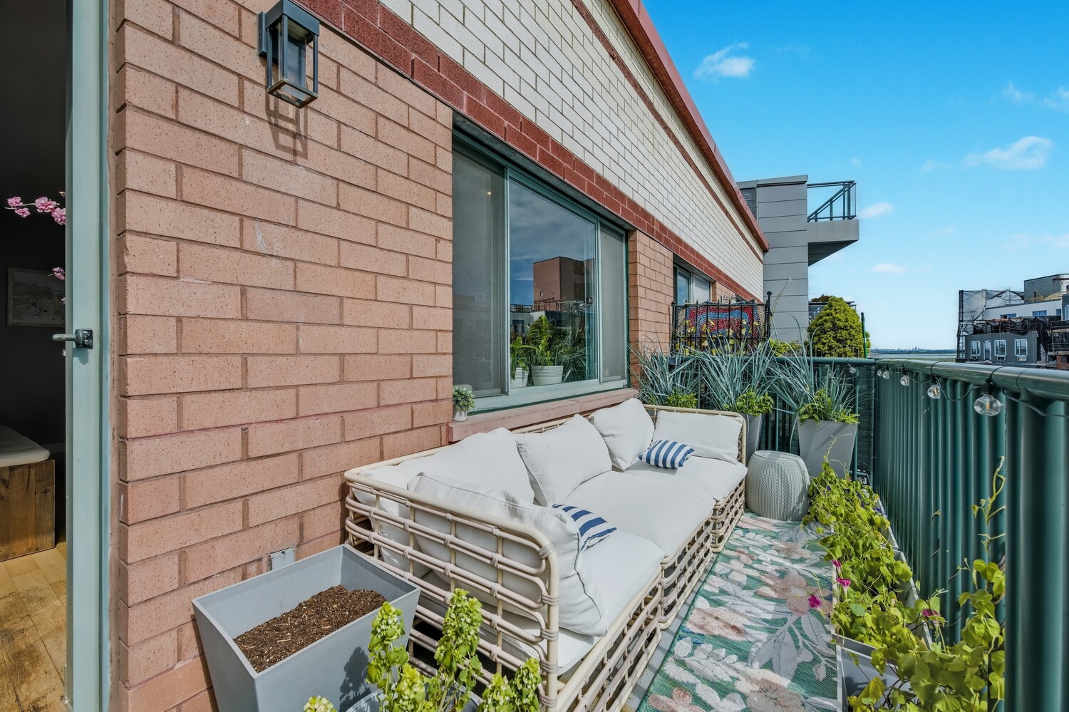 136 BEACH 117TH Street UPH6