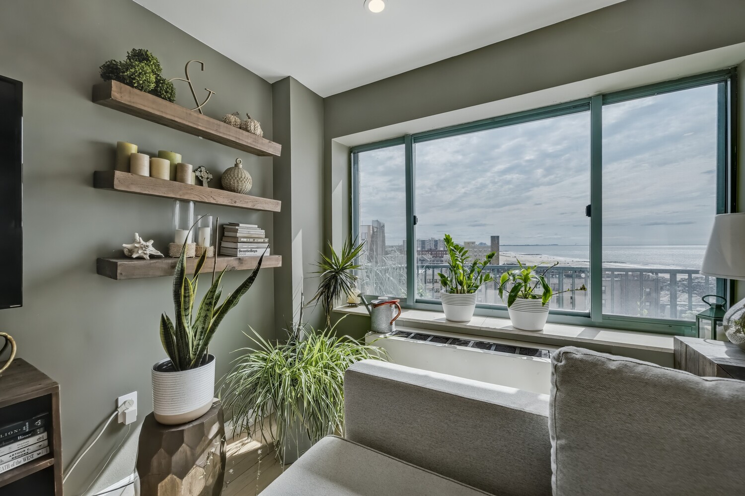 136 BEACH 117TH Street UPH6