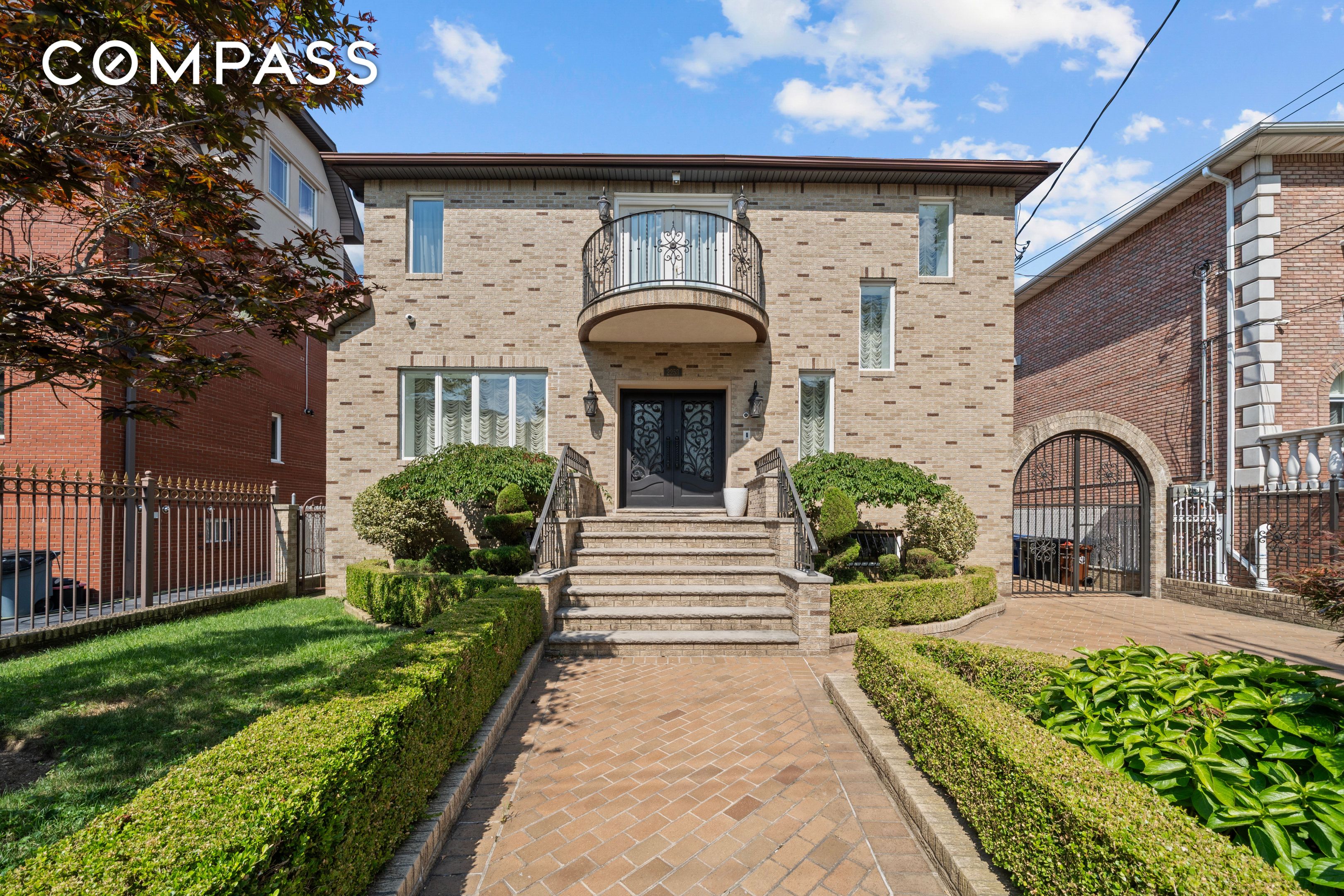 2253 E 64th Street