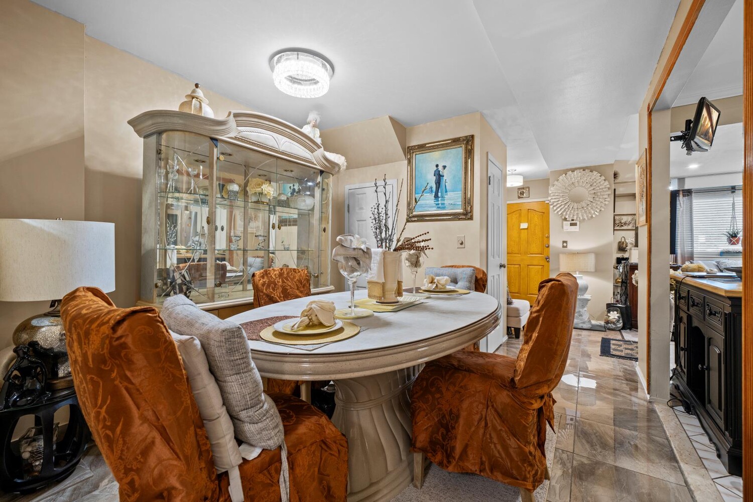 7941 SEAVIEW Avenue E1