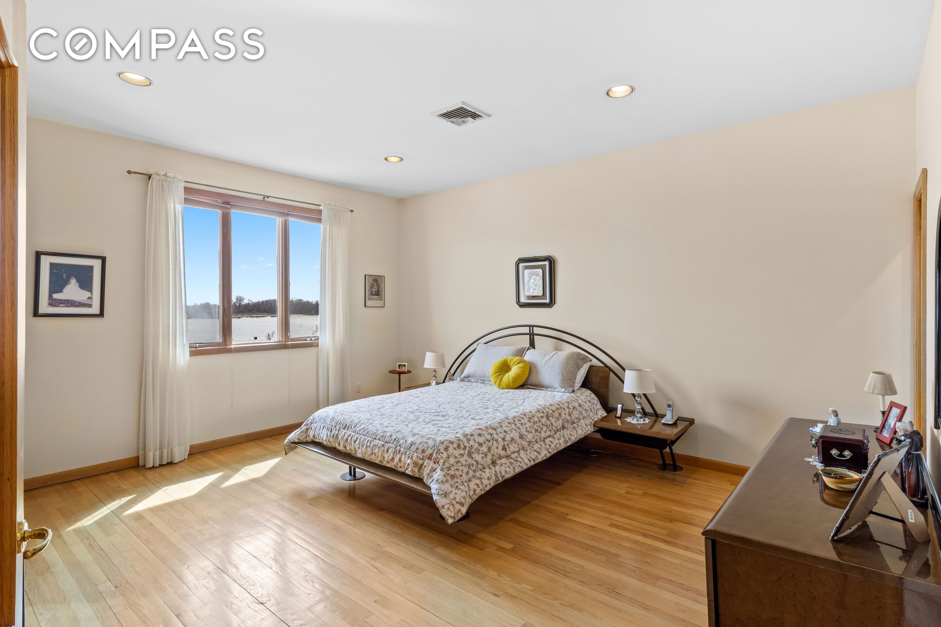 303 Whitman Drive