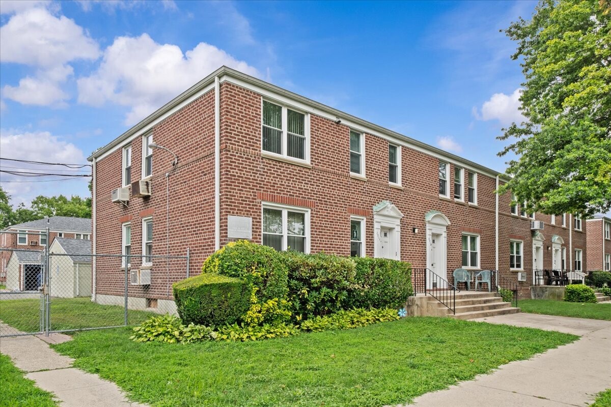 2017 E 57TH Street 111D