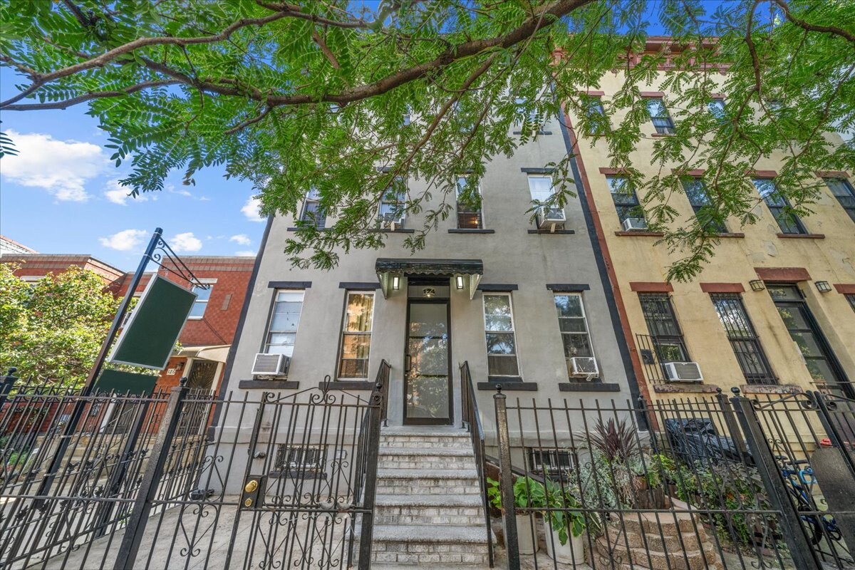 124 GROVE Street 4