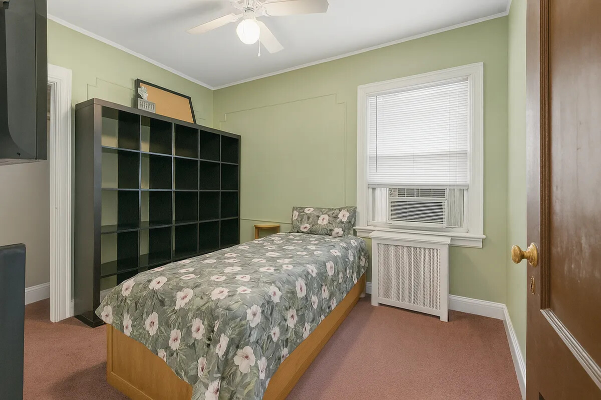 1927 BATCHELDER Street