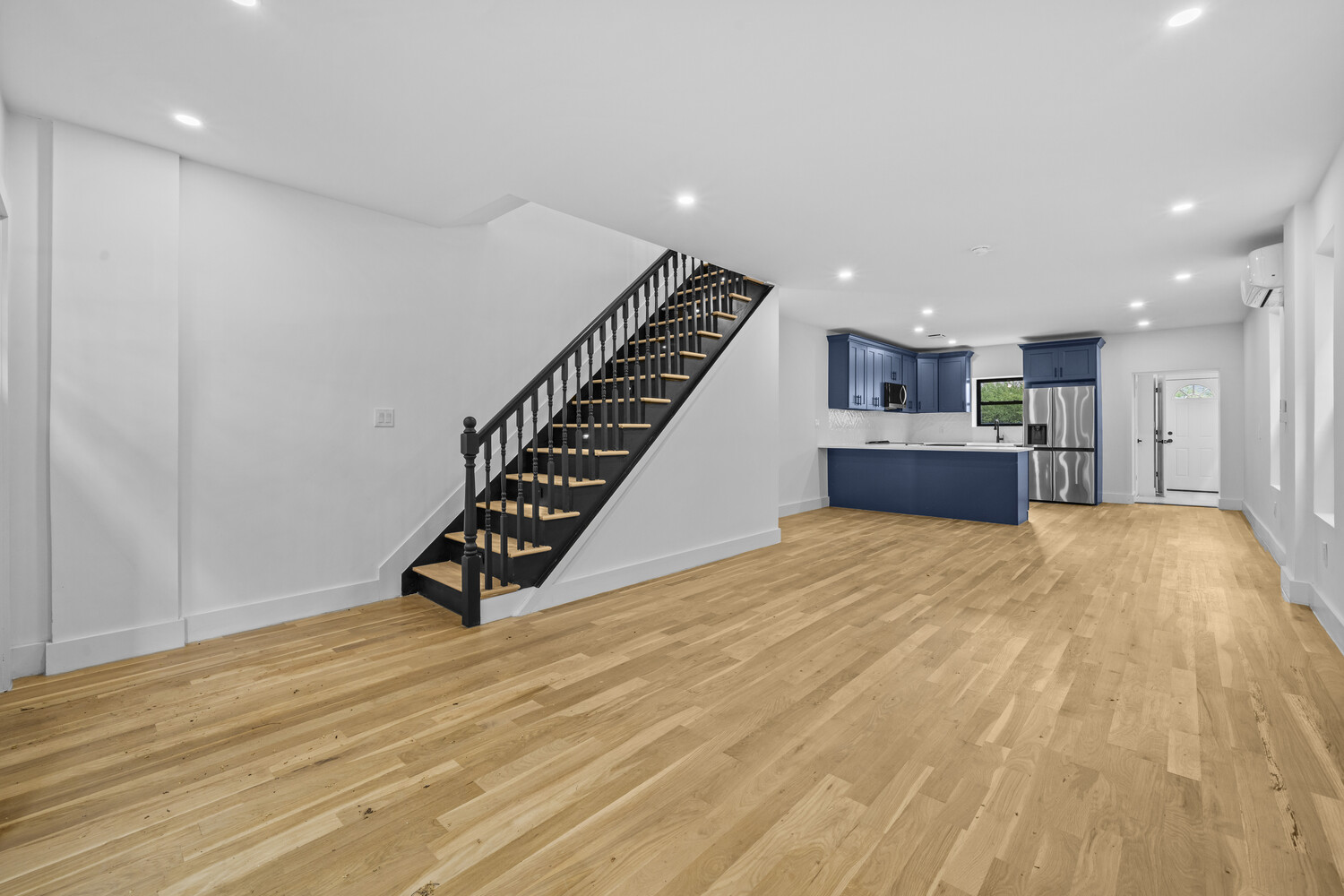 371 GRANT Avenue